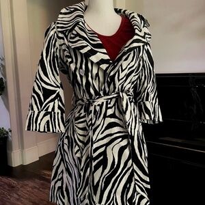 Double Breasted Zebra Print Short Trench